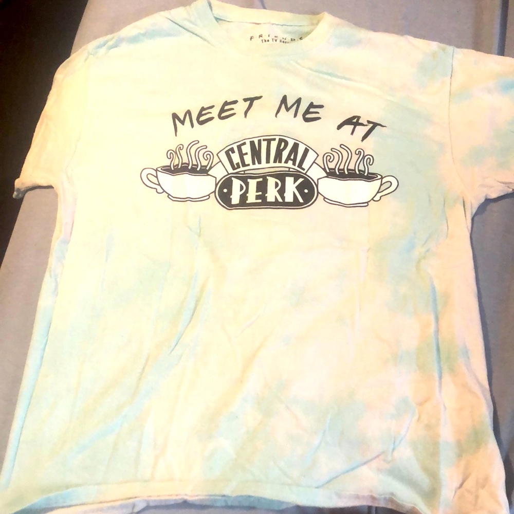 friends tee, nothing on back